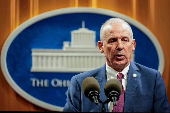 From secret hotel rooms to grocery aisles? Matt Huffman’s ridiculous claims about redistricting