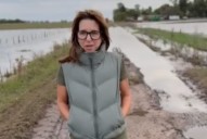 “Lo que más duele es que no nos registren”. La odisea de una productora para sacar la leche del tambo en medio del agua