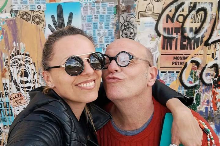 Lo mandó al frente. “Se quiso hacer el raro”: Denise Dumas recordó su primera cita con Campi