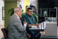 Sergio Chapela presenta su poemario Espuma de mar, en el MUAP