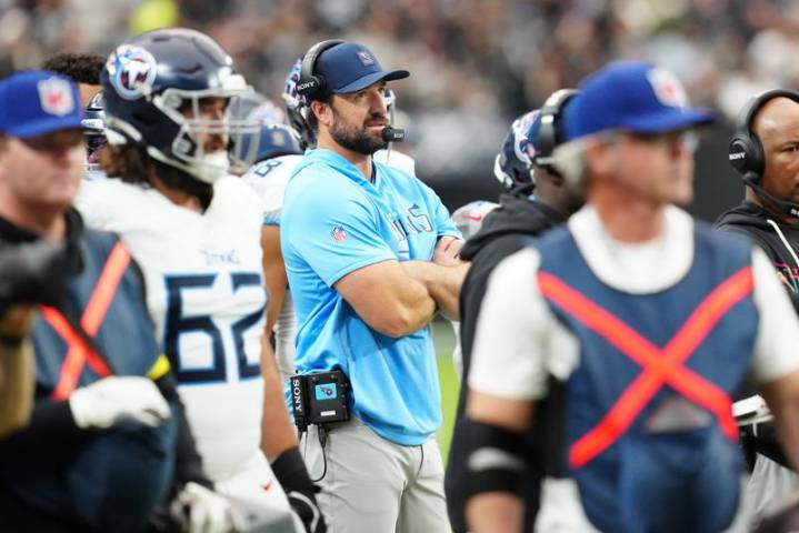 Patriots coach Mike Vrabel tuning out drama of return to Music City