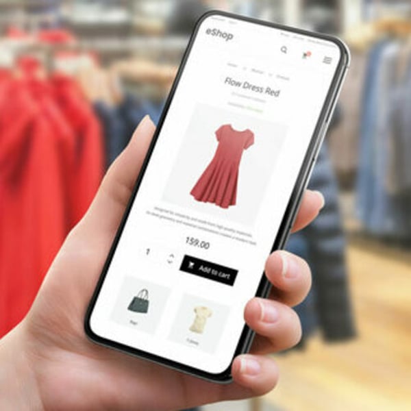 Fashion remains the leading category in European e