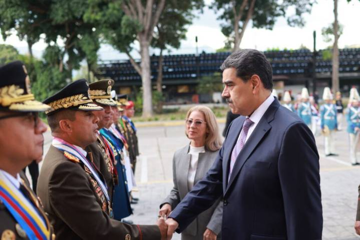 Maduro a cadetes y oficiales FANB: Es tiempo de autoexigencia individual y colectiva
