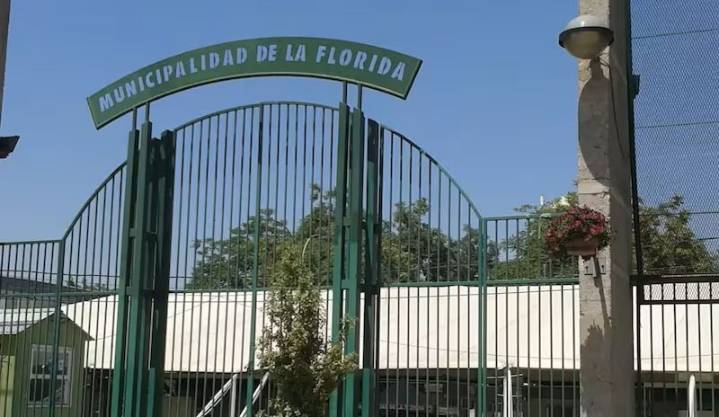 Contraloría ordena sumario en Municipalidad de La Florida tras detectar debilidades de control en la gestión de horas extras