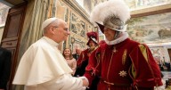 Pope Leo XIV Urges Swiss Guards to Deepen Faith and Friendship with Christ
