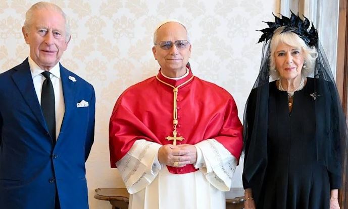 El Papa León XIV y el rey Carlos III hacen historia al rezar juntos por primera vez desde la Reforma