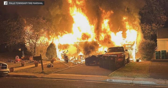 Fire in Fairless Hills, Pennsylvania, destroys home belonging to "Santa Scott"