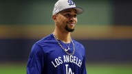 Dodgers' Mookie Betts wins prestigious Roberto Clemente Award
