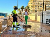 Fuengirola reanuda el Plan adicional de Limpieza de manchas persistentes en la vía pública