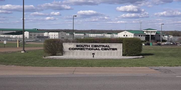 Hostage situation at prison in Licking, Mo., ends peacefully
