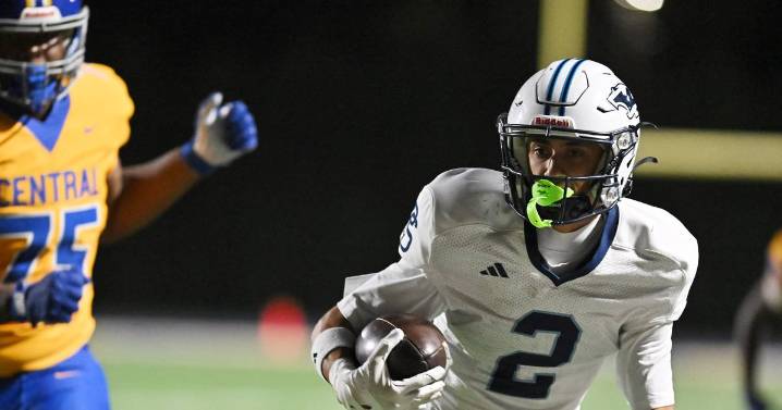 Plainfield South keeps razor thin playoff hopes alive with dominant win over Joliet Central