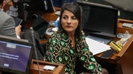 Ministra (e) de Ambiente, Irene Vélez, notificada por desacato a la ley de reforestación y sancionada con multa