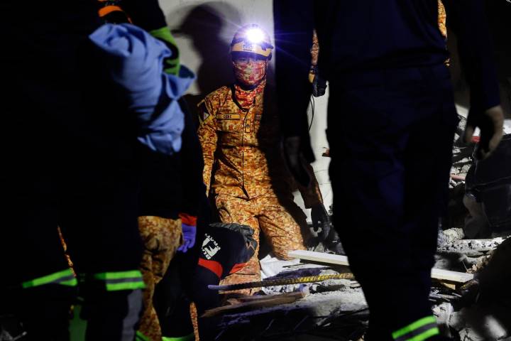 Terremoto de 6.9 en Filipinas deja 72 muertos y 300 heridos, cifras en aumento
