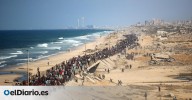 La imagen del alto el fuego: miles de palestinos vuelven caminando a sus casas en Ciudad de Gaza