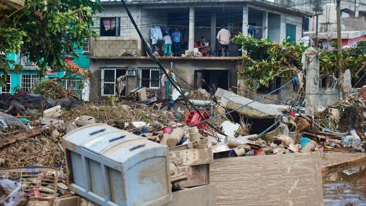 Aumenta a 64 la cifra de muertos por las inundaciones en Veracruz, Hidalgo, Querétaro y Puebla