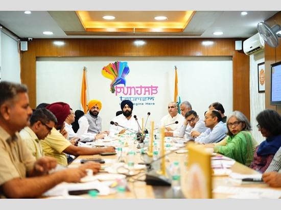 Punjab to host month-long events honouring 350th Martyrdom day of Sri Guru Tegh Bahadur Ji; GoM finalizes plan Photo Source: Babushahi Bureau [ FULL VIEW ]