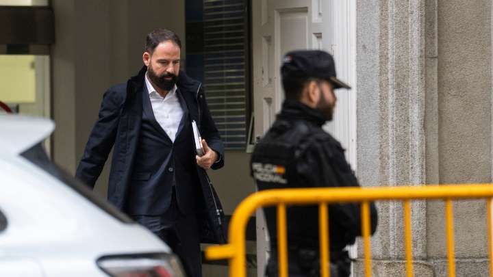 El juez del caso Koldo, perplejo por la falta de control de los pagos del PSOE