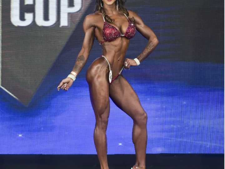 Quién es Luciana Corzo, la fisicoculturista argentina que competirá en Mr Olympia 2025