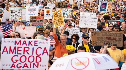 'No Kings' protests against Pres. Donald Trump bring a street party vibe to cities nationwide
