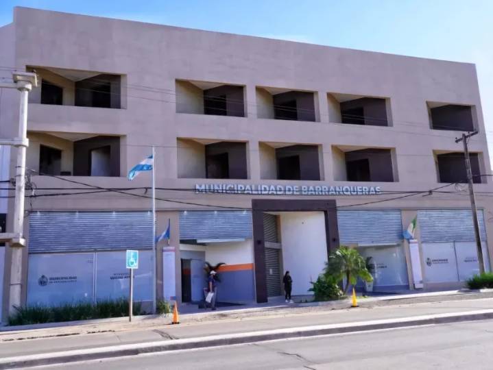 La Municipalidad de Barranqueras desmintió las versiones sobre un supuesto desalojo