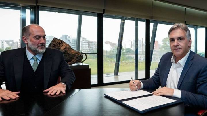 Llaryora reduce en un 30% el número de agencias del organigrama de la Provincia