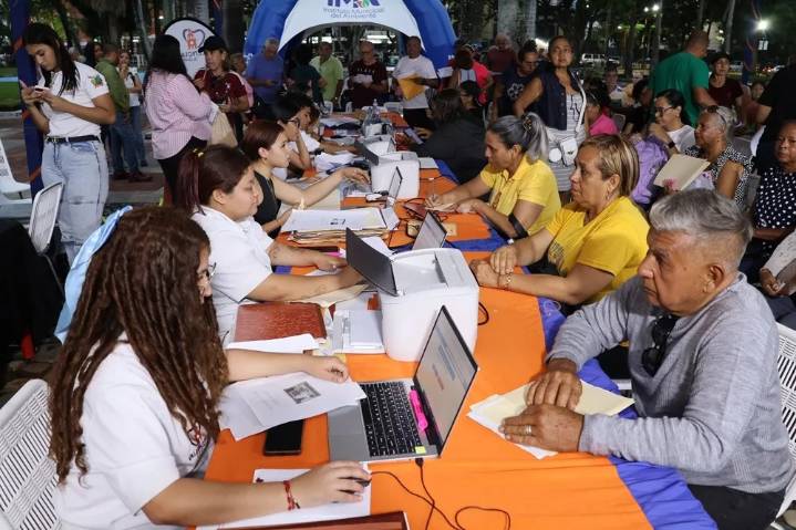 Alcaldesa Dina Castillo extiende hasta el 31 de octubre lapso para condonación de deudas vencidas con el IM
