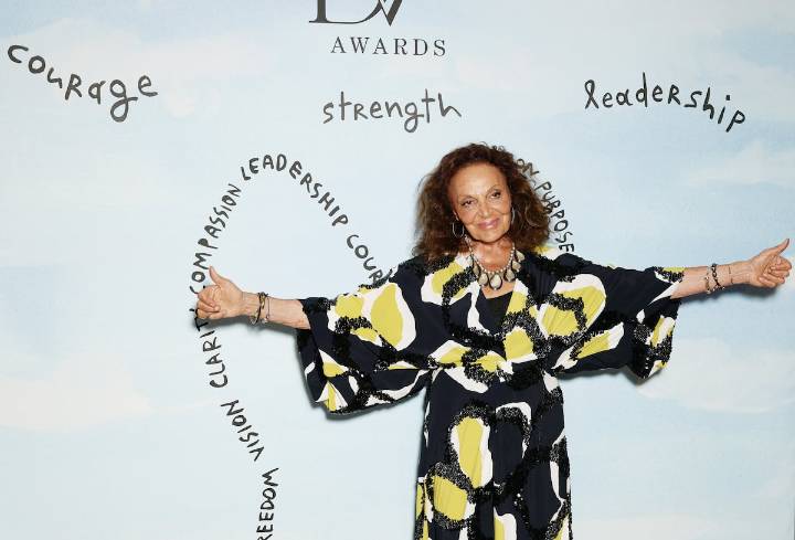 Diane von Furstenberg, sobre su gloriosa carrera y su matrimonio con Barry Diller: “¡La ropa sale del armario, los hombres salen del armario!”