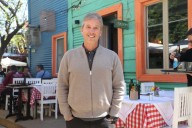 Historias. Es argentino, creó un restaurante en un conventillo y lo agrandó tras recuperar una casa usurpada por 10 años