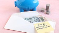 How to decide between short-term FDs and liquid mutual funds in a volatile market