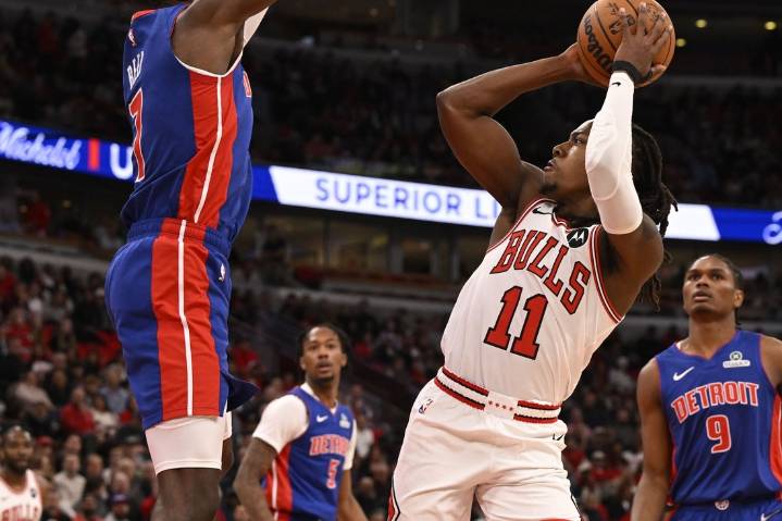 Deadspin | Nikola Vucevic pours in 28 to help Bulls get by Pistons