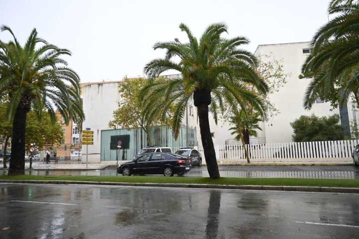 La expedición de pasaportes y DNI en Huelva canceladas hasta la próxima semana por problemas técnicos como consecuencia del temporal