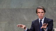 Aznar insta a Feijóo a tener "prudencia" y carga contra la "extrema derecha" de Vox: "Su único objetivo es acabar con el PP"