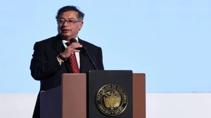 Petro responde a EE. UU.: “Ustedes lo que quieren es el petróleo de Venezuela y de Guyana, eso es todo”