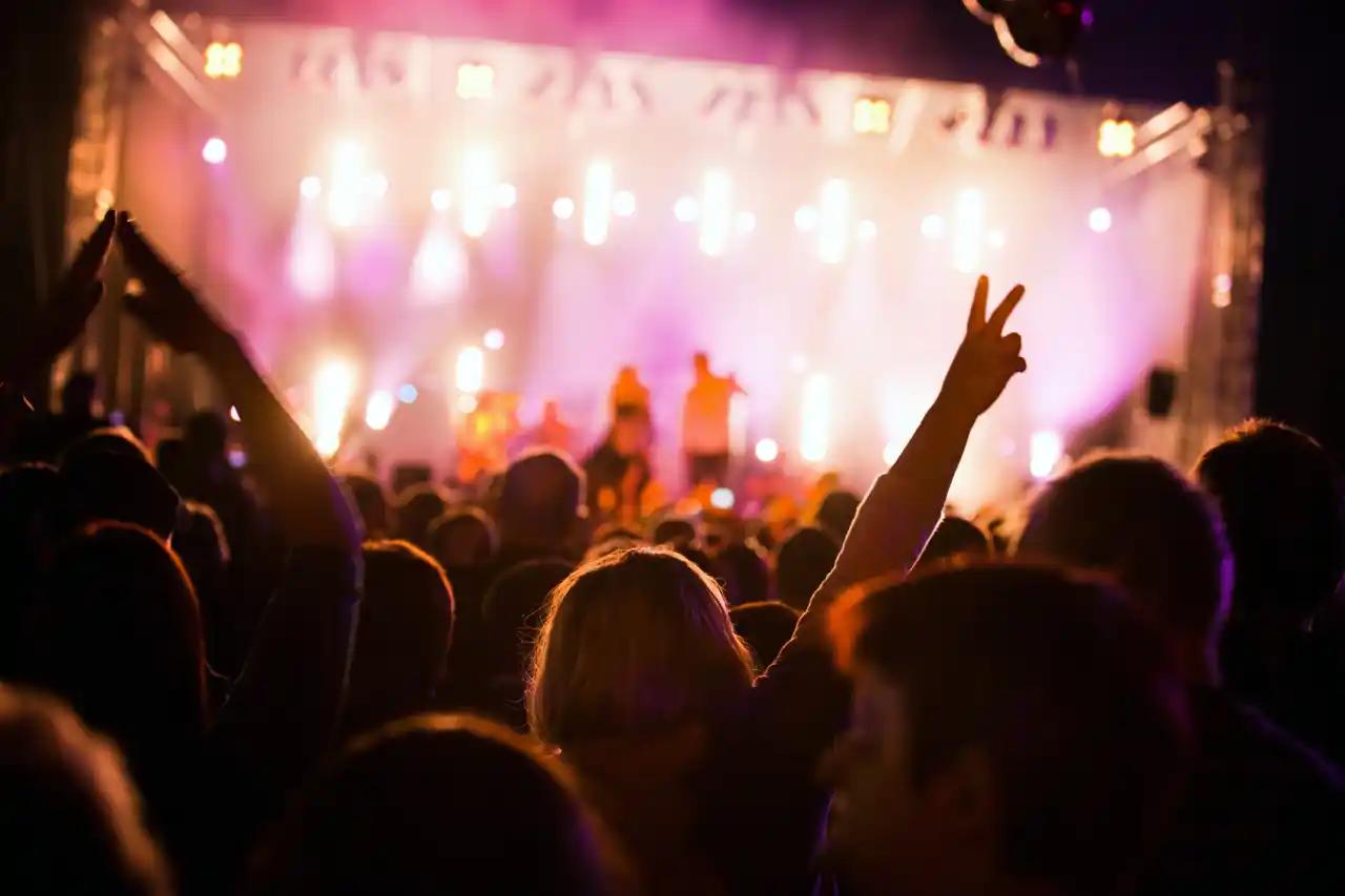 Foo Fighters y Chappell Roan encabezarán el Corona Capital