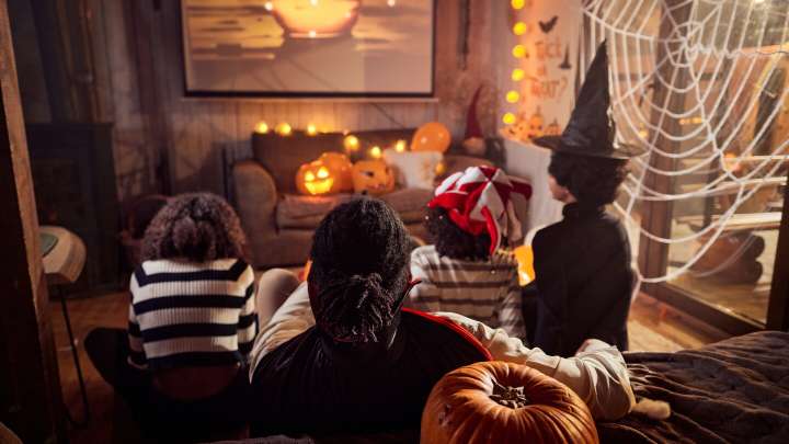 10 películas familiares perfectas para ver en Halloween y dónde verlas