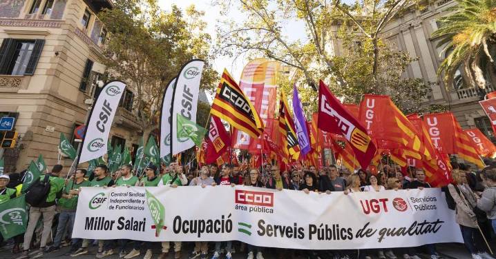 Los sindicatos de funcionarios amenazan con una huelga general si no existe acuerdo salarial