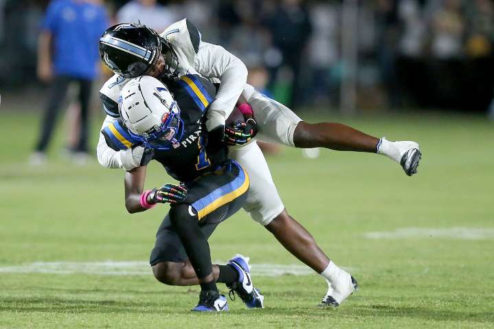 Mary Montgomery stays undefeated by making key plays in 4th quarter to beat Fairhope
