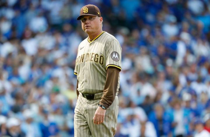 Mike Shildt retires as Padres manager