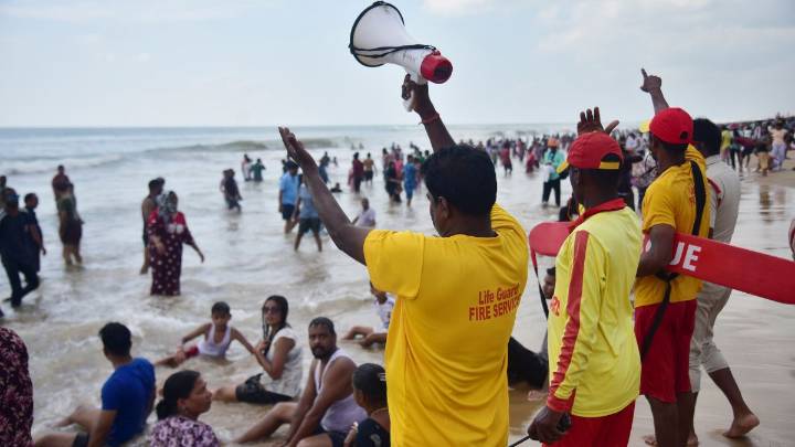 Cyclone Montha update: Andhra Pradesh braces for landfall; 23 districts on alert. What to expect