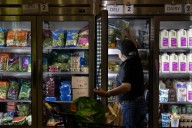 Hunger fears grow in Minnesota as food shelves are overwhelmed