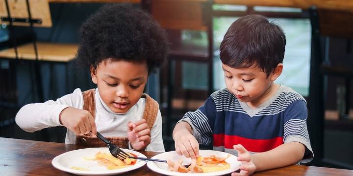 La IA cuenta los bocados de los niños en la lucha contra la obesidad