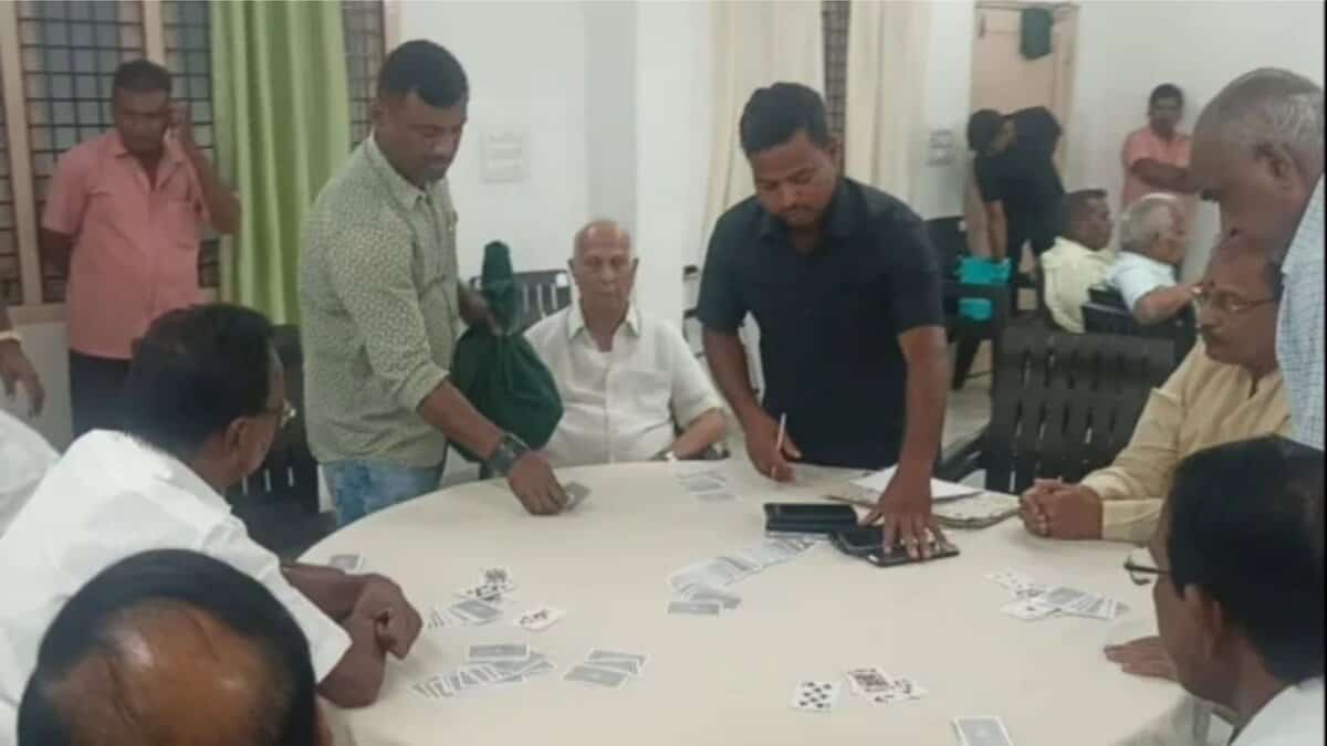 50 booked for playing poker at Citizens Club in Siddipet