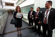 Denuncian a Adán Augusto por irregularidades patrimoniales