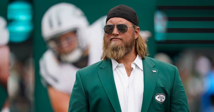 Ex-New York Jets player Nick Mangold seeks kidney transplant, asks fans to donate
