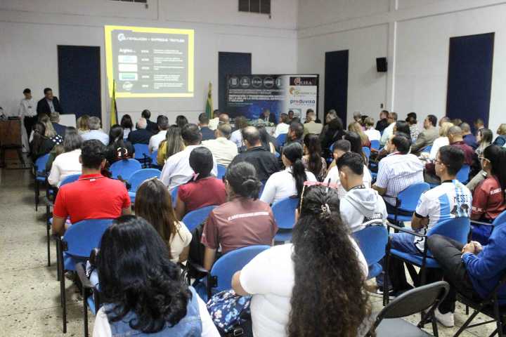 UC e industriales forjan alianza para impulsar la IA en el sector productivo