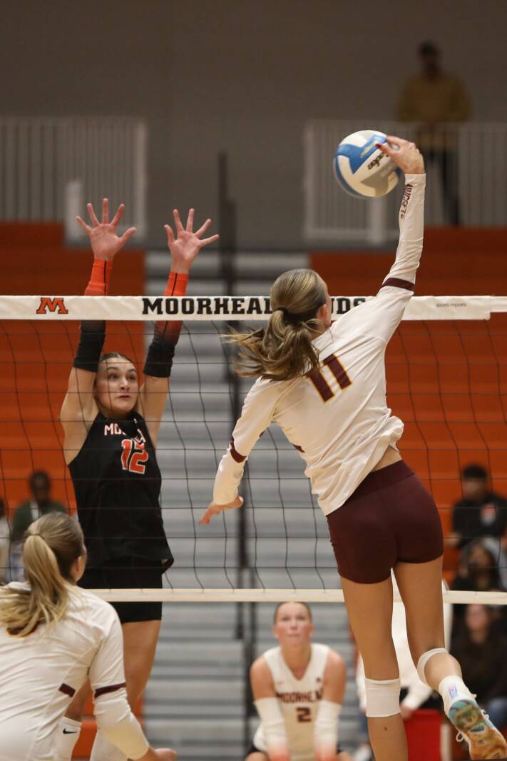 Annaka Johnson, Hawley keep Minnesota’s top-ranked volleyball team rolling by beating Spuds