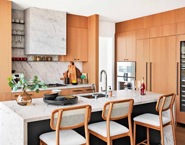 How to Deep-Clean Your Entire Kitchen in an Hour (or Less), According to Pros