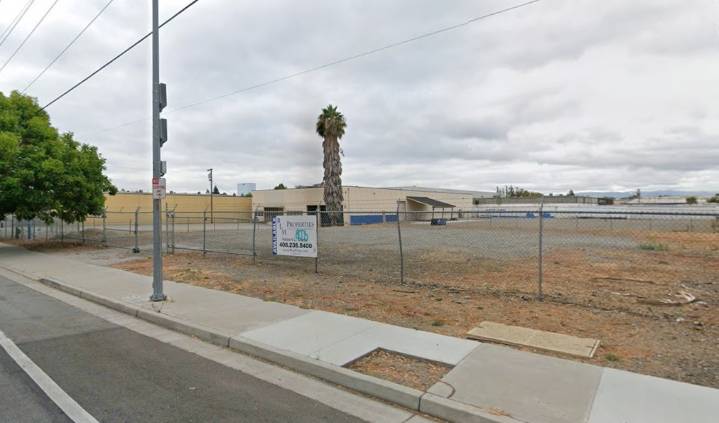 Garbage and recycling company buys San Jose property near apartments