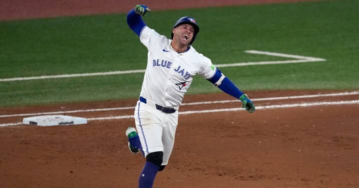 Blue Jays heading to World Series with 4-3 win over Seattle Mariners in Game 7