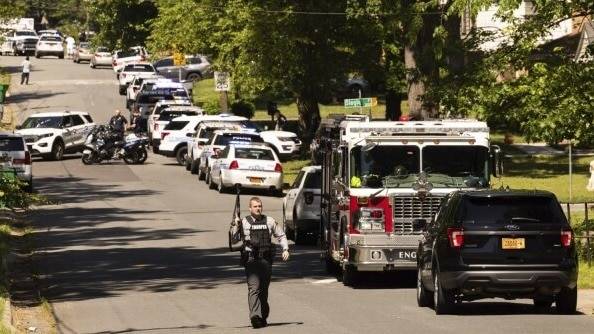 2 killed, several injured in mass shooting at weekend party in US